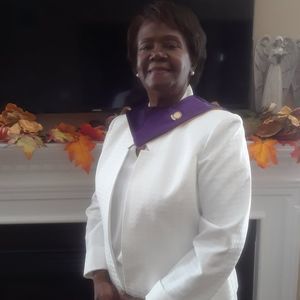 Meet your Posher, Ellen